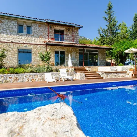Stone Clad La Maison P * Kas